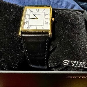 SEIKO Men’s Tank Quartz Watch